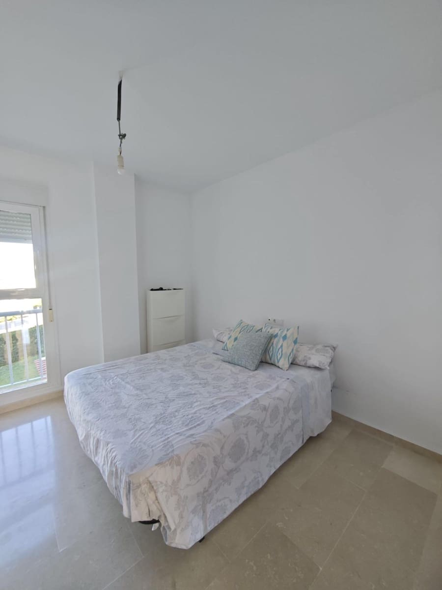 3 bedroom Flat for sale in Caleta de Velez with pool garage - € 400,000 (Ref: 9866934)