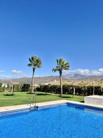 3 slaapkamer Appartement voor vakantieverhuur in Caleta de Vélez, Vélez-Málaga met zwembad garage - € 1.300 (Ref: 9866936)