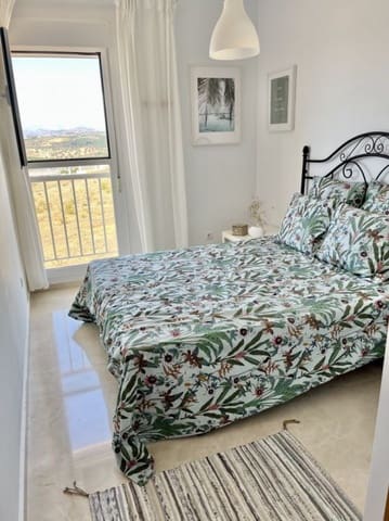 3 slaapkamer Appartement voor vakantieverhuur in Caleta de Vélez, Vélez-Málaga met zwembad garage - € 1.300 (Ref: 9866936)