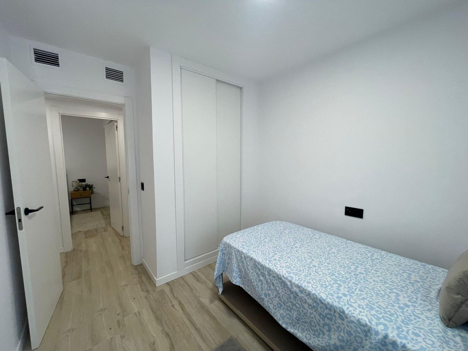 3 soverom Leilighet til salgs i La Cala del Moral med garasje - € 369 000 (Ref: 9868519)