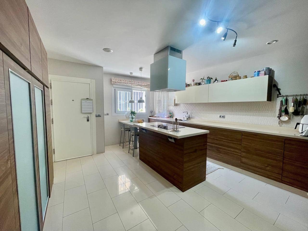 3 makuuhuone Omakotitalo myytävänä paikassa Velez-Malaga - 599 000 € (Ref: 9868520)