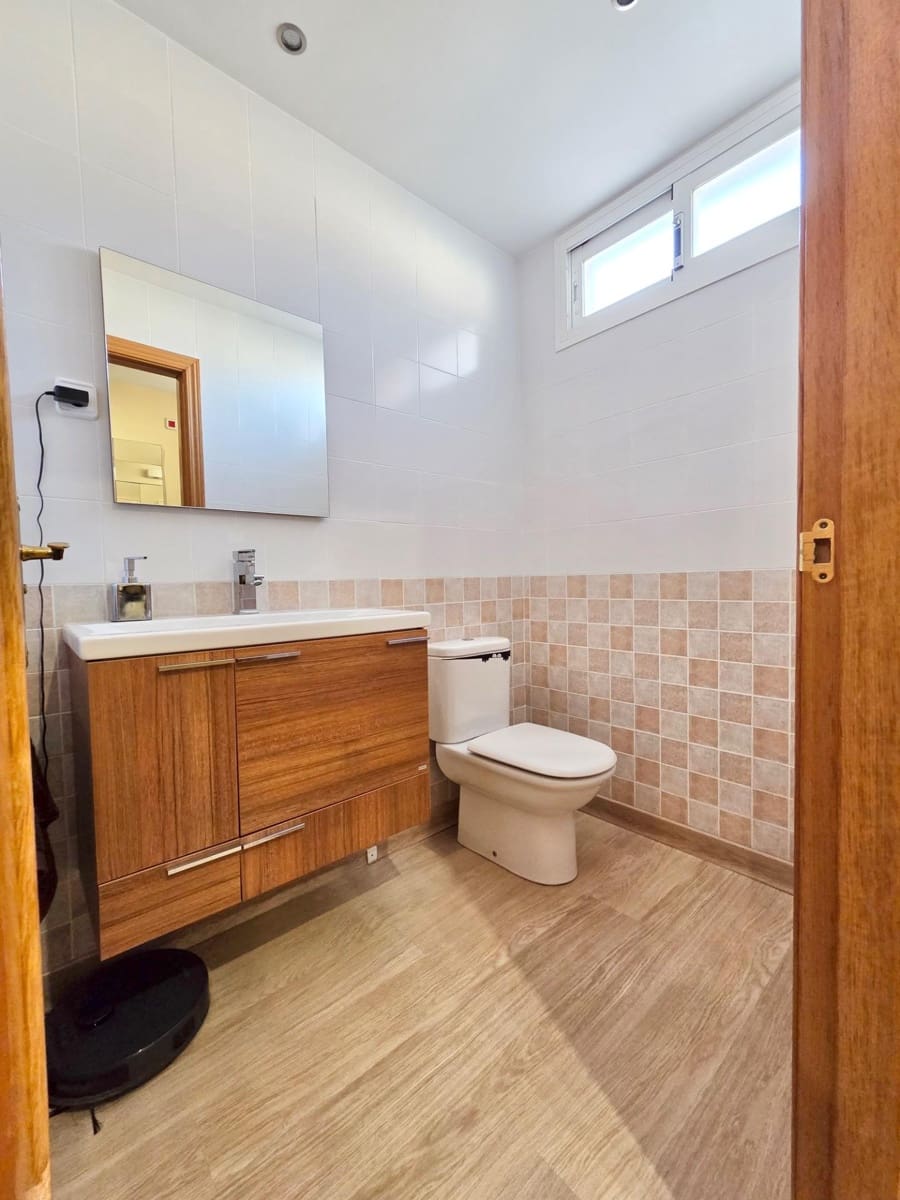 3 soverom Rekkehus til salgs i Caleta de Velez med garasje - € 499 000 (Ref: 9878737)