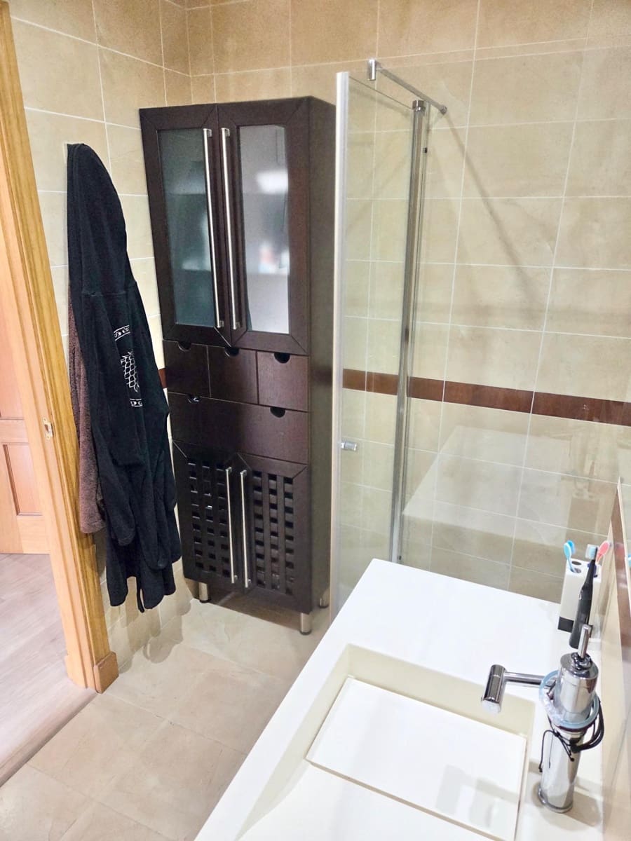 3 soverom Rekkehus til salgs i Caleta de Velez med garasje - € 499 000 (Ref: 9878737)