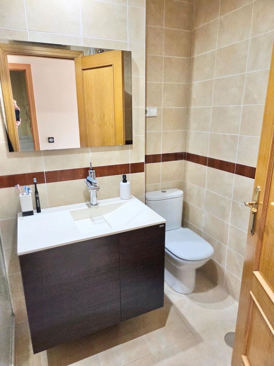 3 soverom Rekkehus til salgs i Caleta de Velez med garasje - € 499 000 (Ref: 9878737)