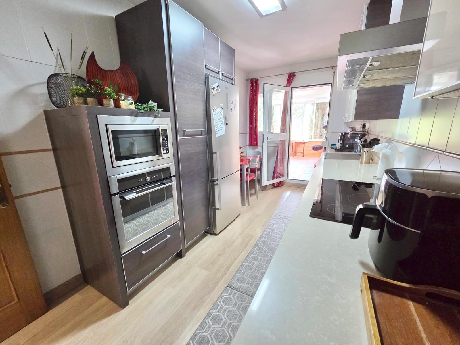 3 soverom Rekkehus til salgs i Caleta de Velez med garasje - € 499 000 (Ref: 9878737)