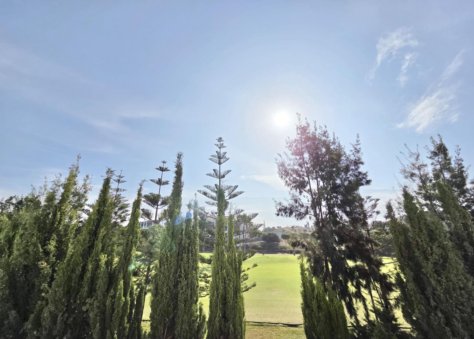 3 soverom Rekkehus til salgs i Caleta de Velez med garasje - € 499 000 (Ref: 9878737)