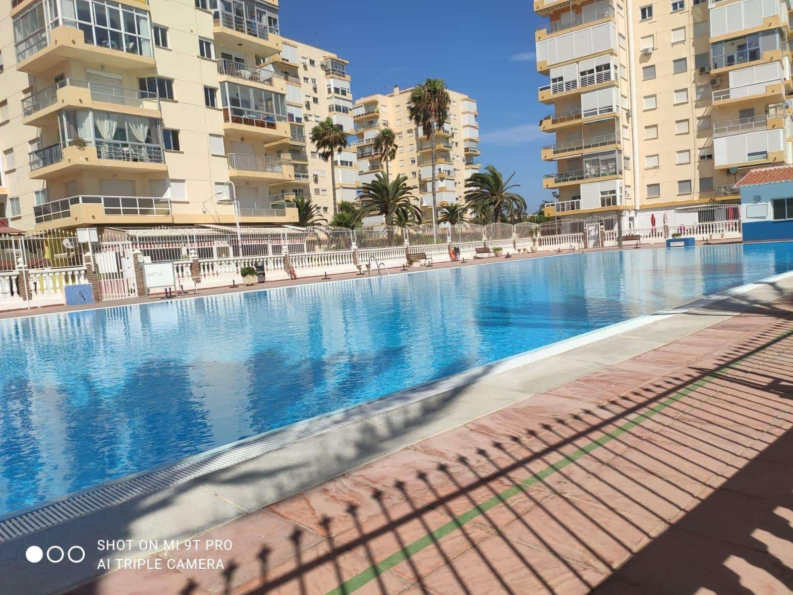 1 slaapkamer Appartement te huur in Algarrobo met zwembad - € 700 (Ref: 9890319)