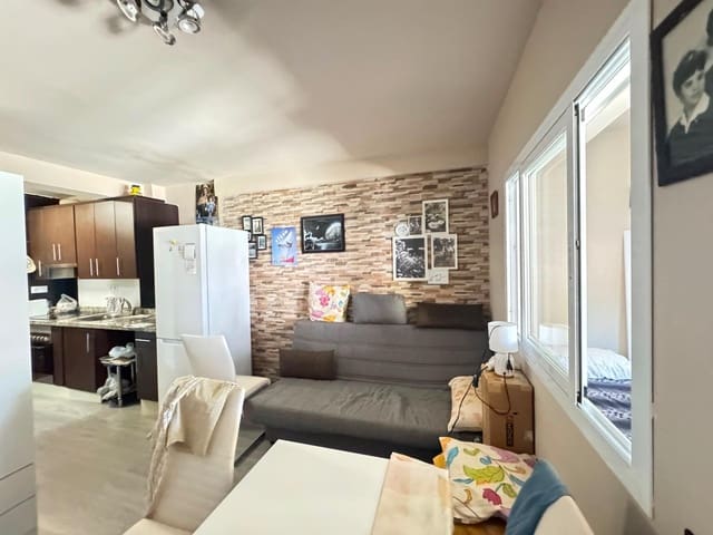 Estudio en Vélez-Málaga en venta con piscina - 177.900 € (Ref: 9913105)