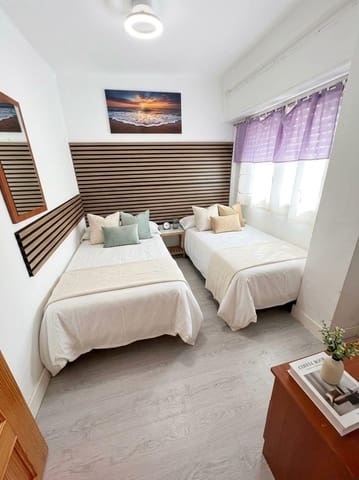 3 soveværelse Lejlighed til salg i Torre del Mar, Vélez-Málaga - € 330.000 (Ref: 9924580)