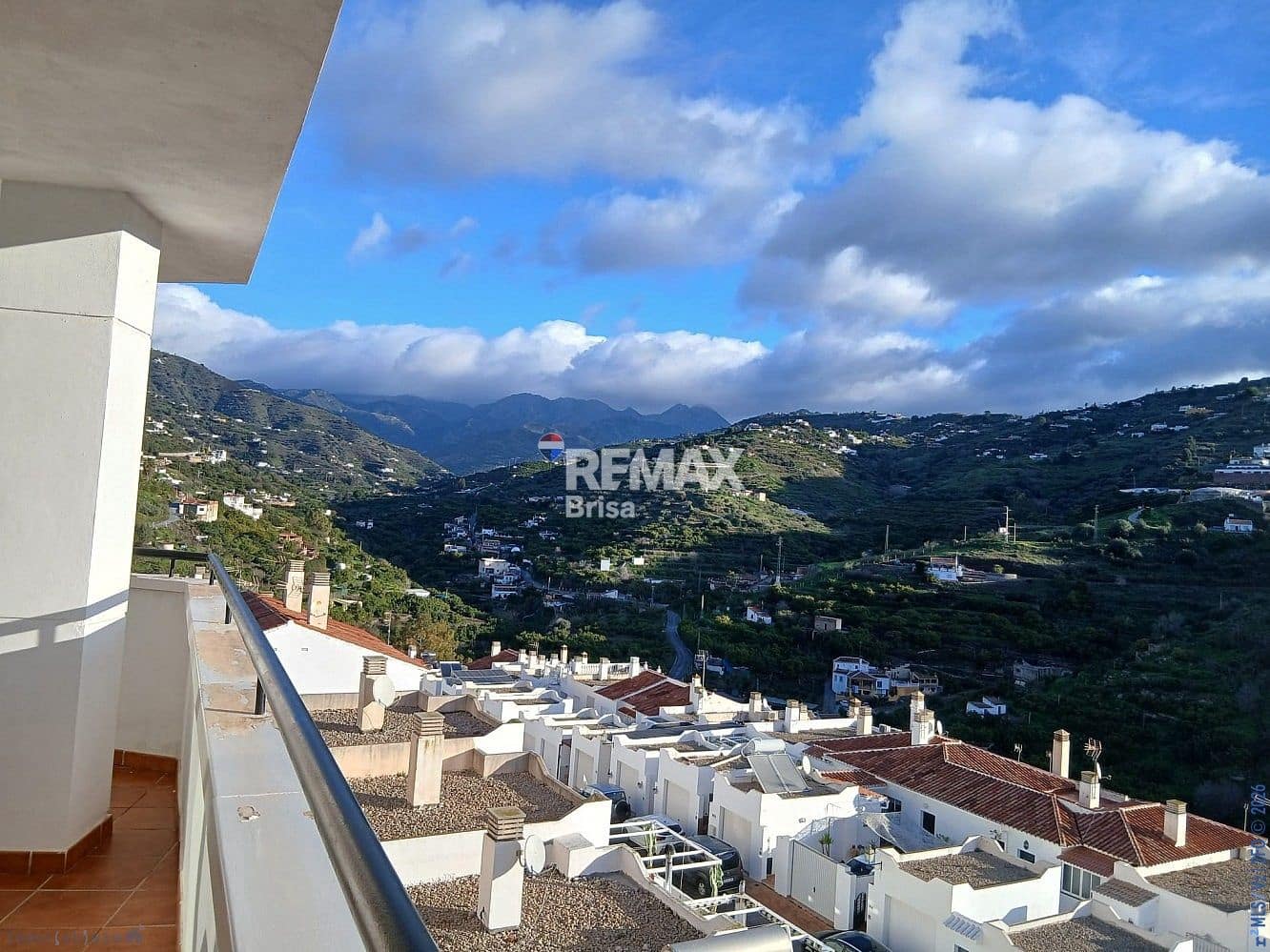 2 chambre Appartement à vendre à Torrox avec garage - 249 000 € (Ref: 9930753)