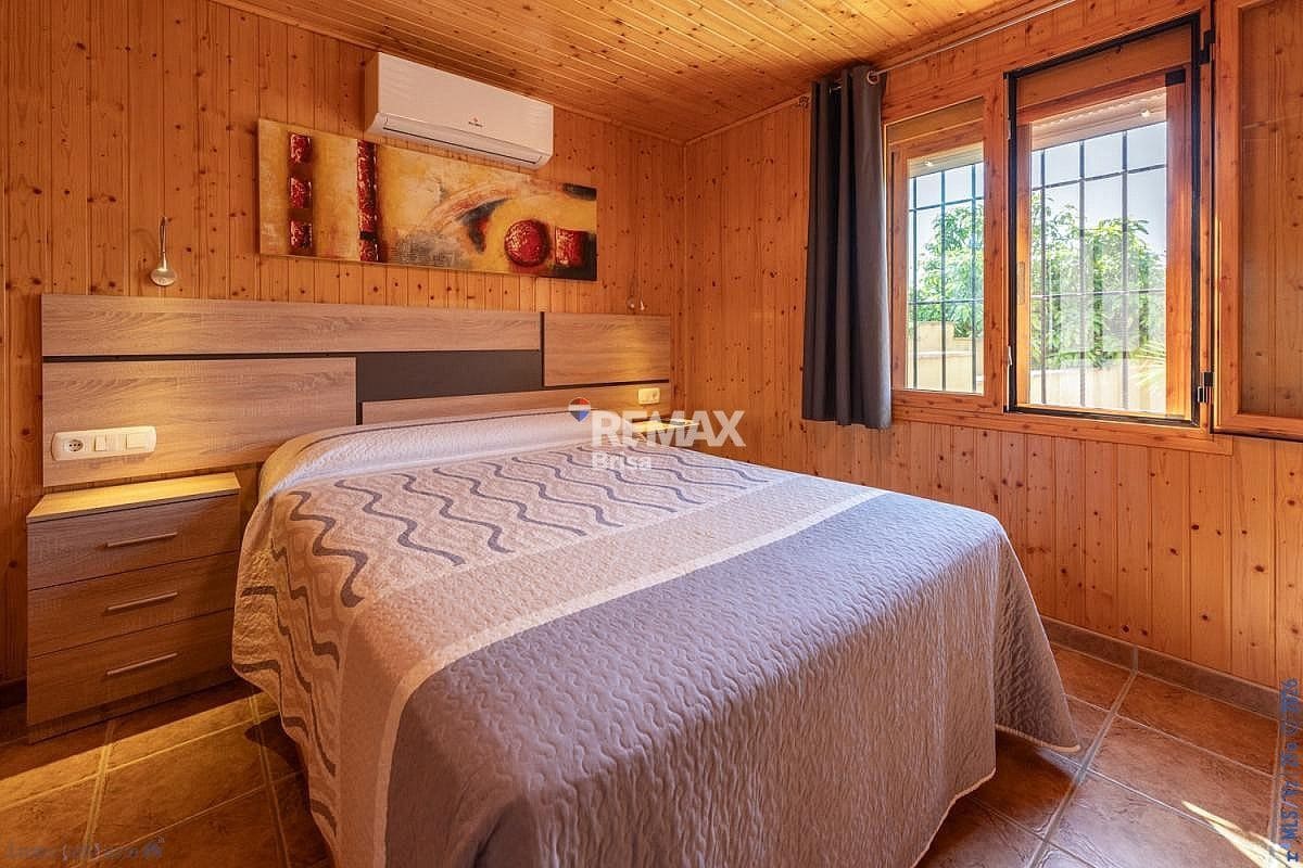 Adosado de 3 habitaciones en Benajarafe en venta con piscina garaje - 609.000 € (Ref: 9930755)
