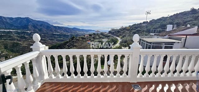 4 soverom Rekkehus til salgs i Torrox Pueblo, Torrox med garasje - € 262 000 (Ref: 9930756)