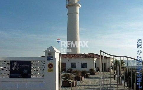 8 sovrum Radhus till salu i El Peñoncillo, Torrox - 300 000 € (Ref: 9930768)