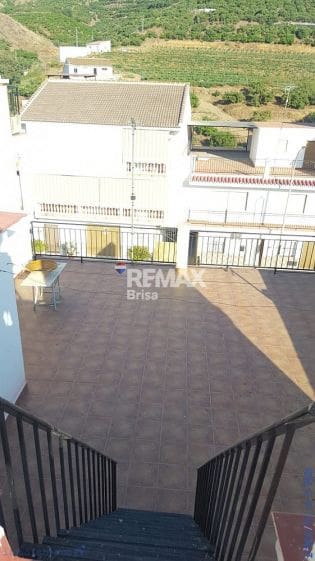 3 bedroom Terraced Villa for sale in Algarrobo with garage - € 250,000 (Ref: 9930770)