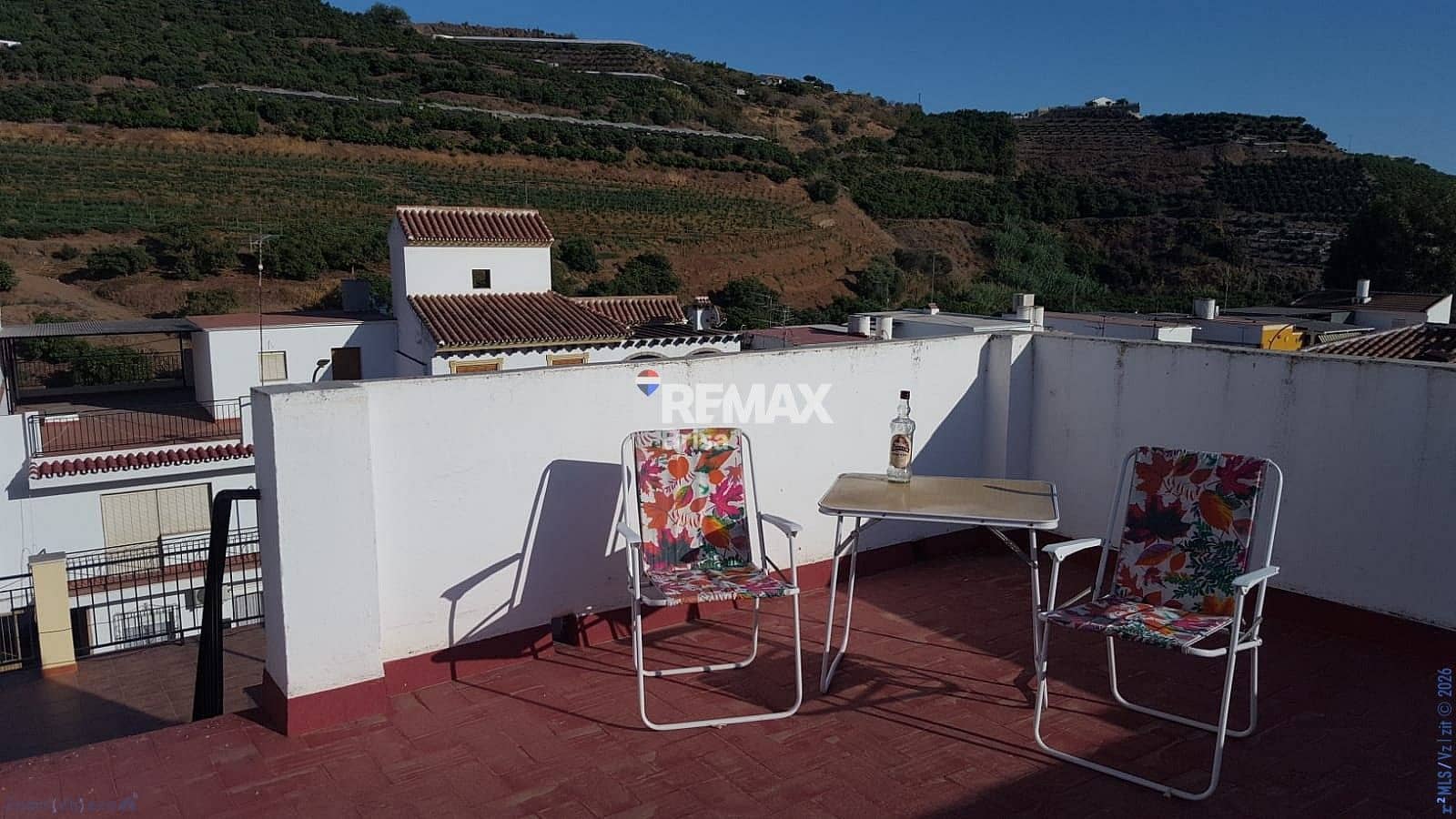 3 bedroom Terraced Villa for sale in Algarrobo with garage - € 250,000 (Ref: 9930770)