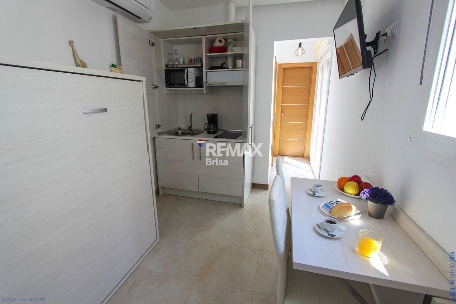 3 bedroom Terraced Villa for sale in Torrox - € 160,000 (Ref: 9930771)