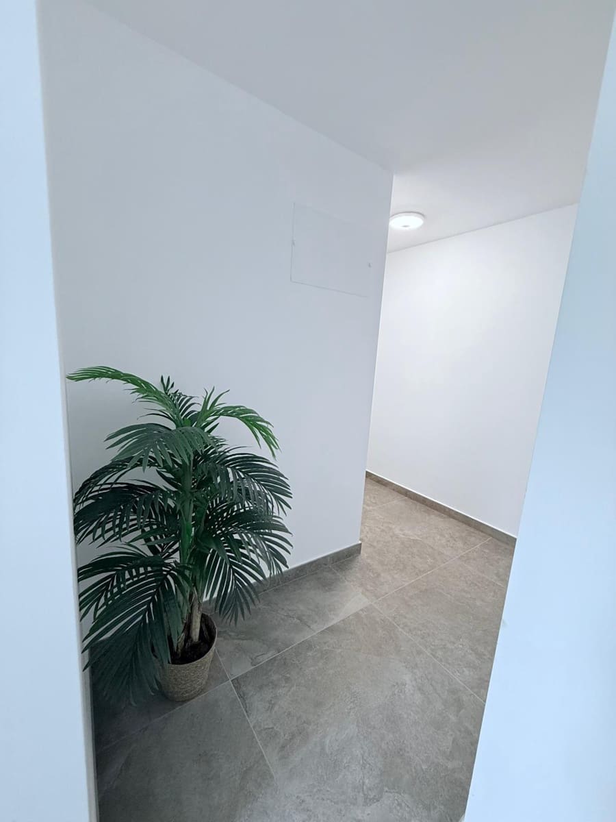2 quarto Apartamento para arrendar em Torre del Mar - 1 400 € (Ref: 9938131)