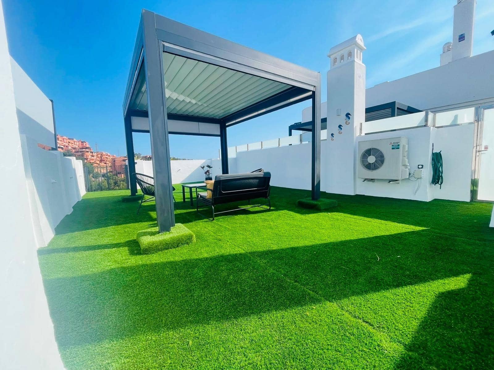 2 bedroom Penthouse for rent in Rincon de la Victoria with pool garage - € 1,300 (Ref: 9939901)