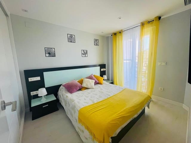 2 camera da letto Attico da affittare in Rincón de la Victoria con piscina garage - 1.300 € (Rif: 9939901)