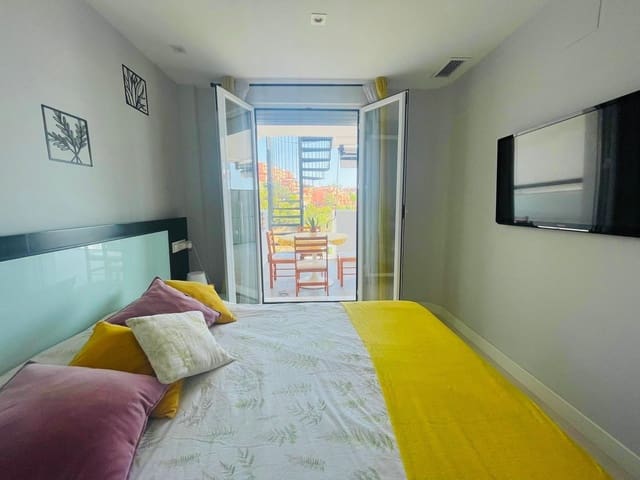 2 camera da letto Attico da affittare in Rincón de la Victoria con piscina garage - 1.300 € (Rif: 9939901)