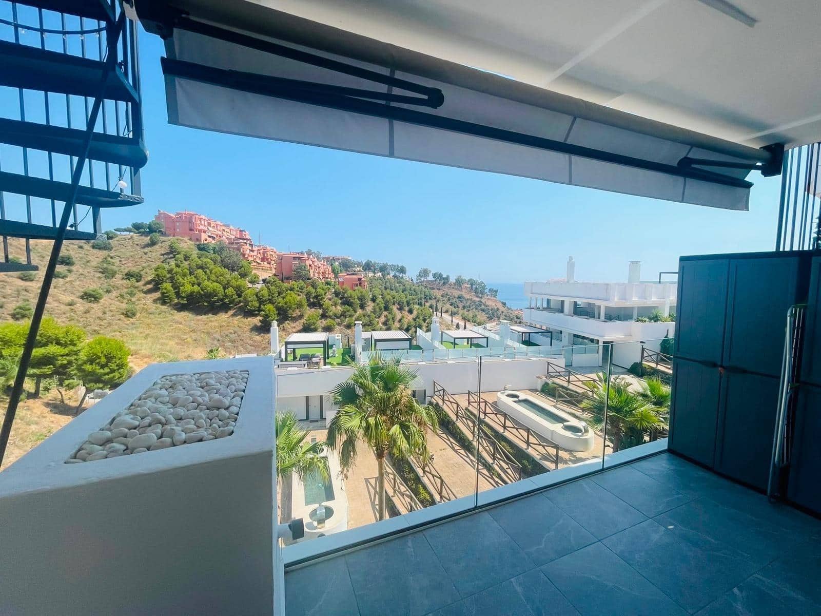 2 bedroom Penthouse for rent in Rincon de la Victoria with pool garage - € 1,300 (Ref: 9939901)