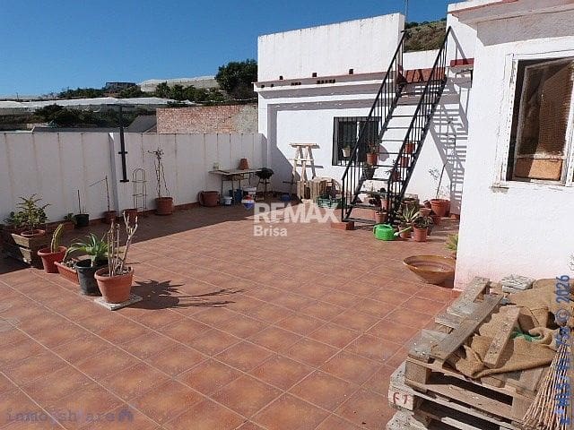 4 soveværelse Rækkehus til salg i Algarrobo med garage - € 250.000 (Ref: 9942444)