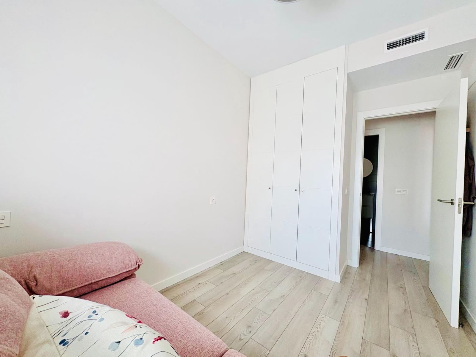 2 soverom Leilighet til leie i Valle Niza med svømmebasseng garasje - € 1 600 (Ref: 9945958)