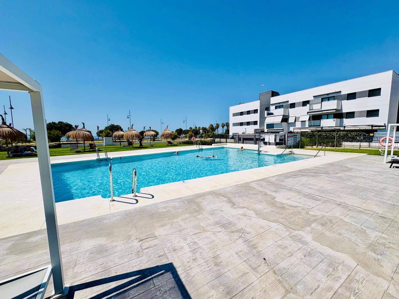 2 soverom Leilighet til leie i Valle Niza med svømmebasseng garasje - € 1 600 (Ref: 9945958)