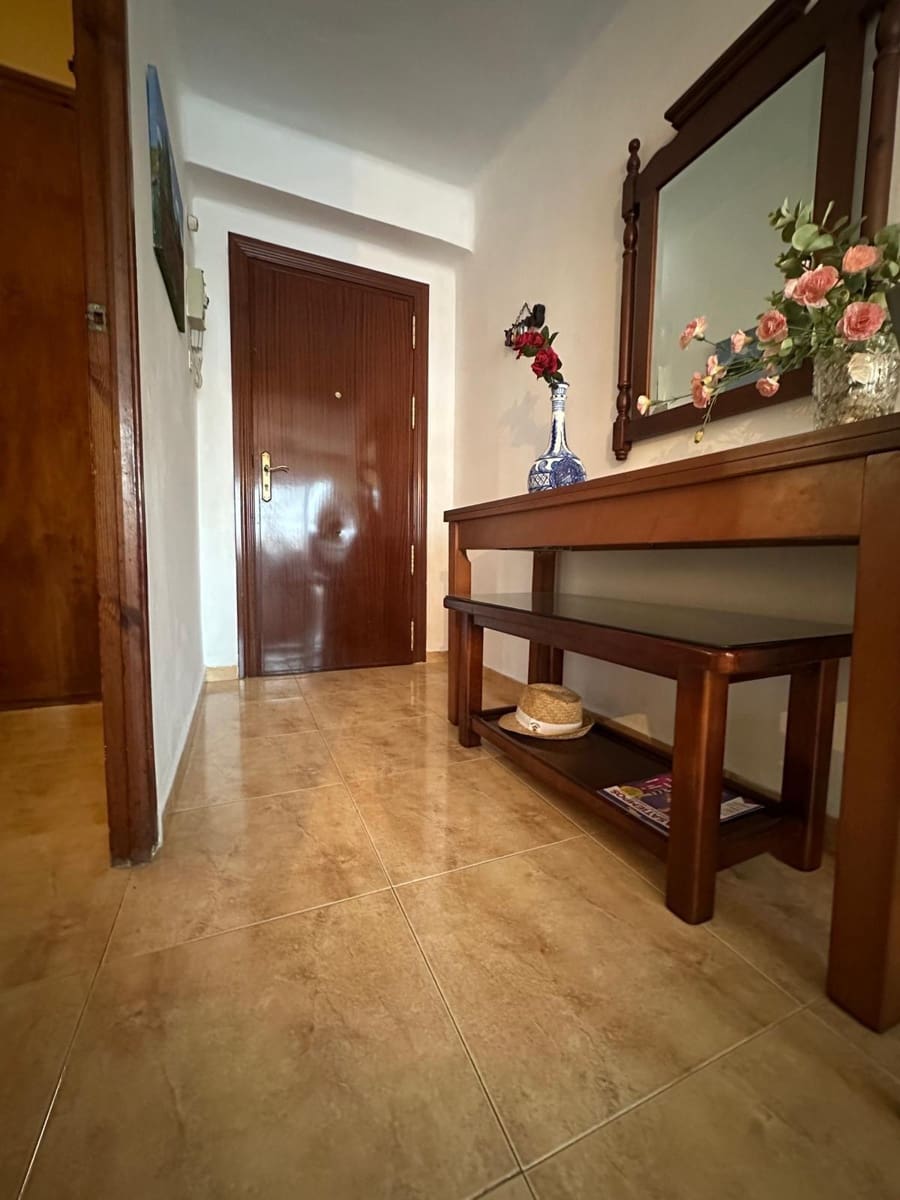 3 soveværelse Lejlighed til salg i Velez-Malaga - € 245.000 (Ref: 9947865)