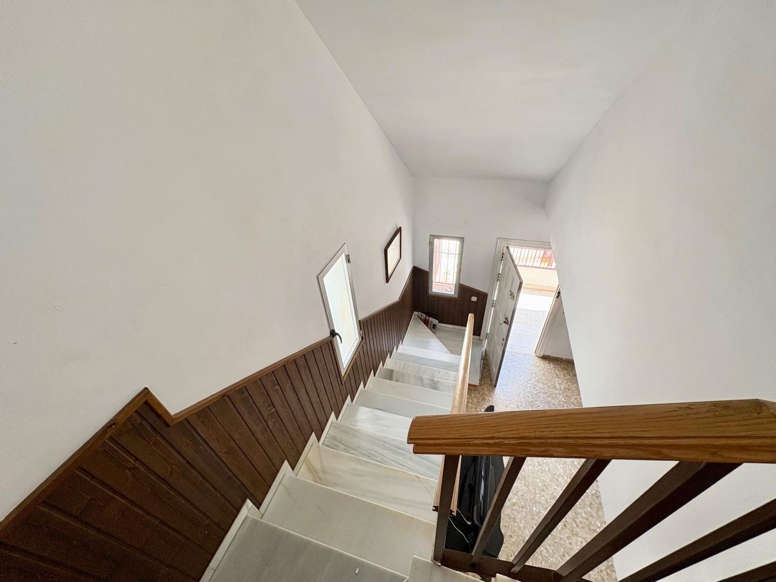 4 slaapkamer Halfvrijstaande villa te koop in Almayate met garage - € 299.000 (Ref: 9959731)