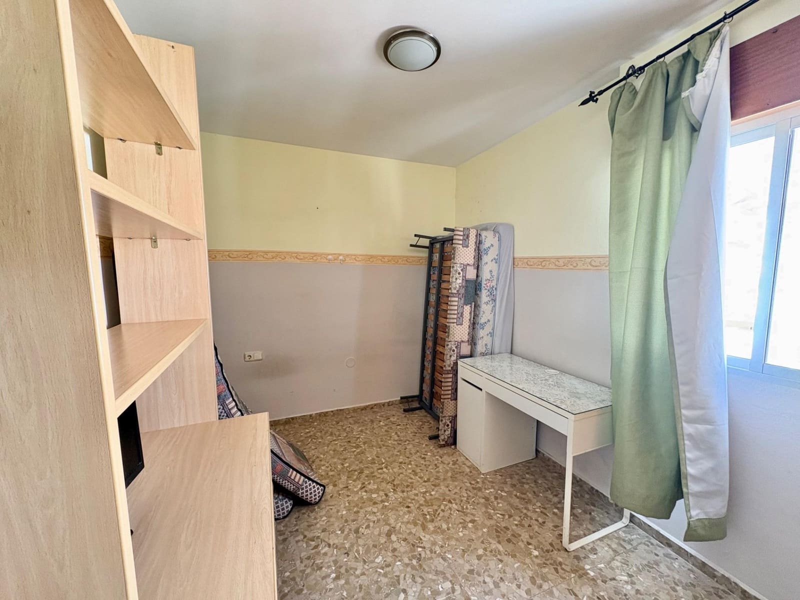 4 slaapkamer Halfvrijstaande villa te koop in Almayate met garage - € 299.000 (Ref: 9959731)