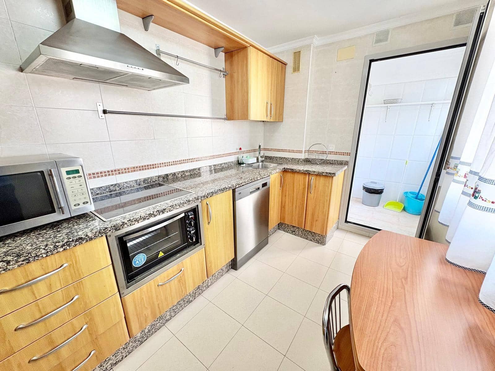 2 camera da letto Appartamento da affittare in Torre del Mar con piscina garage - 950 € (Rif: 9965233)