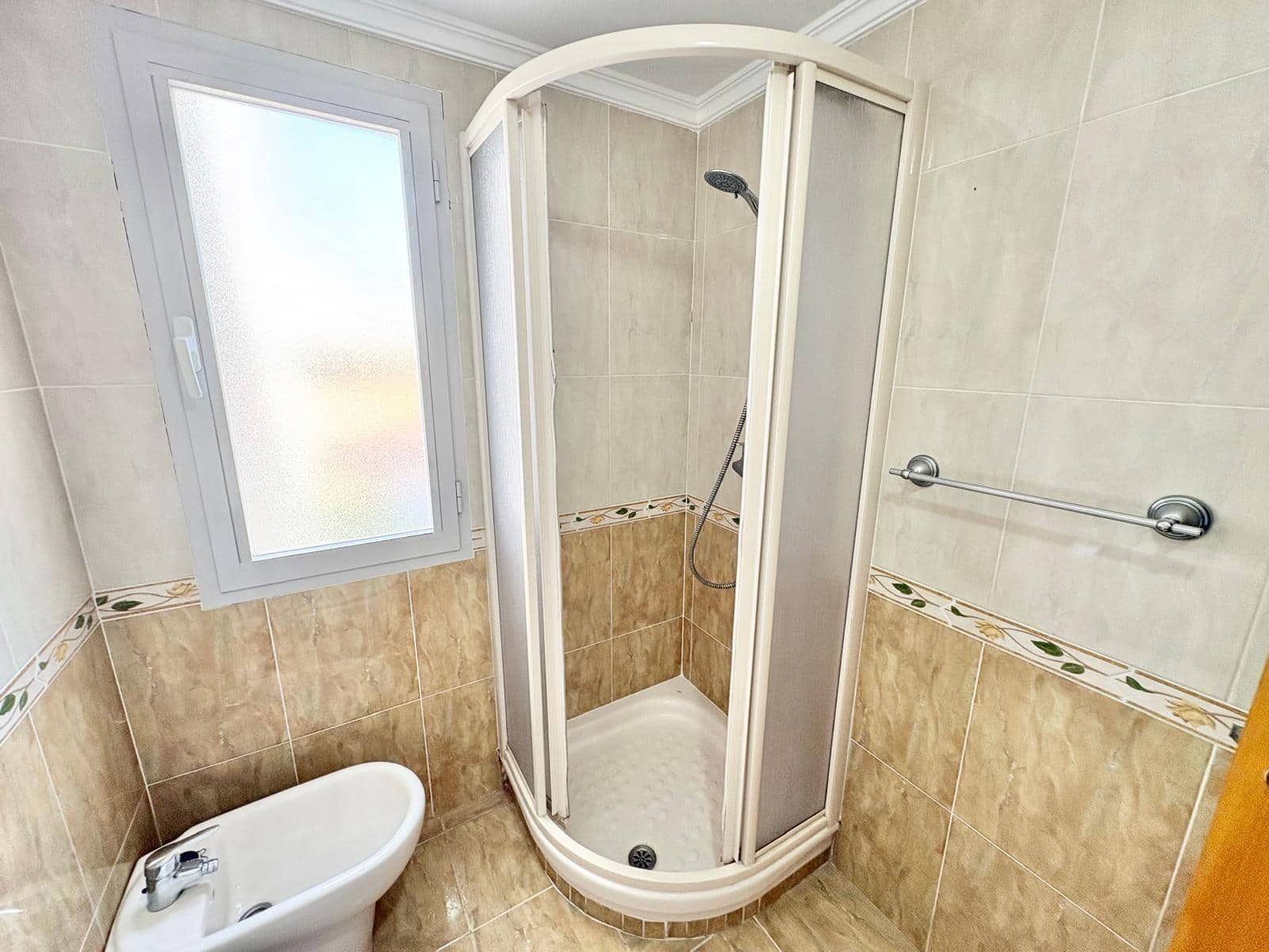 2 camera da letto Appartamento da affittare in Torre del Mar con piscina garage - 950 € (Rif: 9965233)