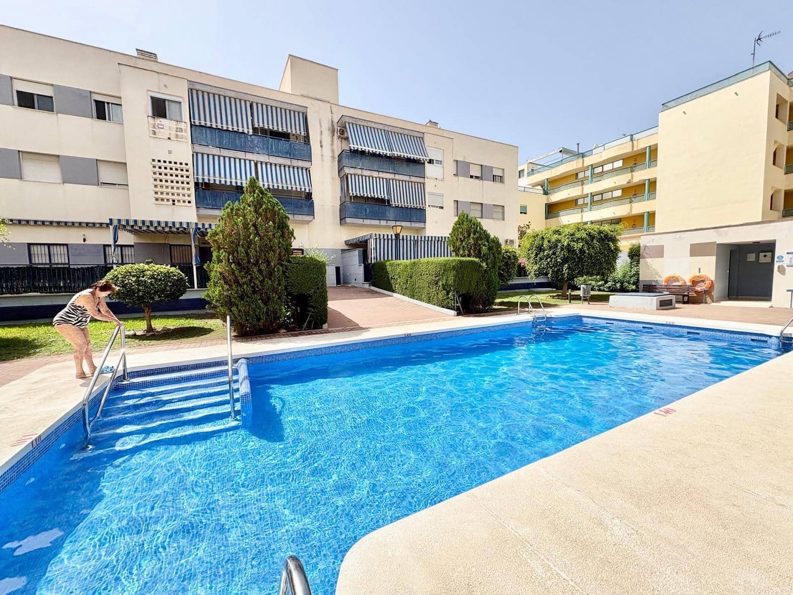 2 camera da letto Appartamento da affittare in Torre del Mar con piscina garage - 950 € (Rif: 9965233)