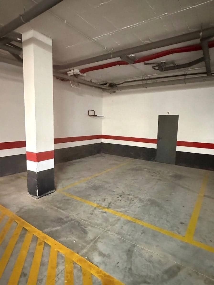 Piso de 3 habitaciones en Caleta de Vélez en venta con piscina garaje - 359.000 € (Ref: 9965234)