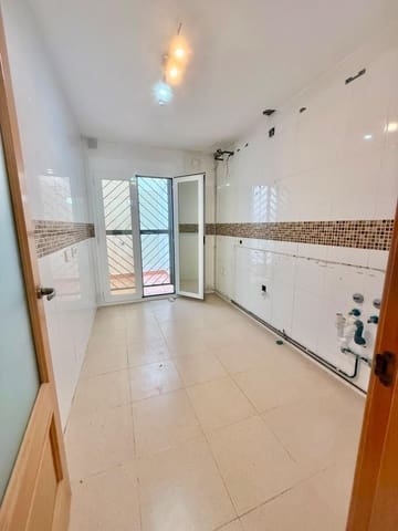Piso de 3 habitaciones en Caleta de Vélez, Vélez-Málaga en venta con piscina garaje - 359.000 € (Ref: 9965234)