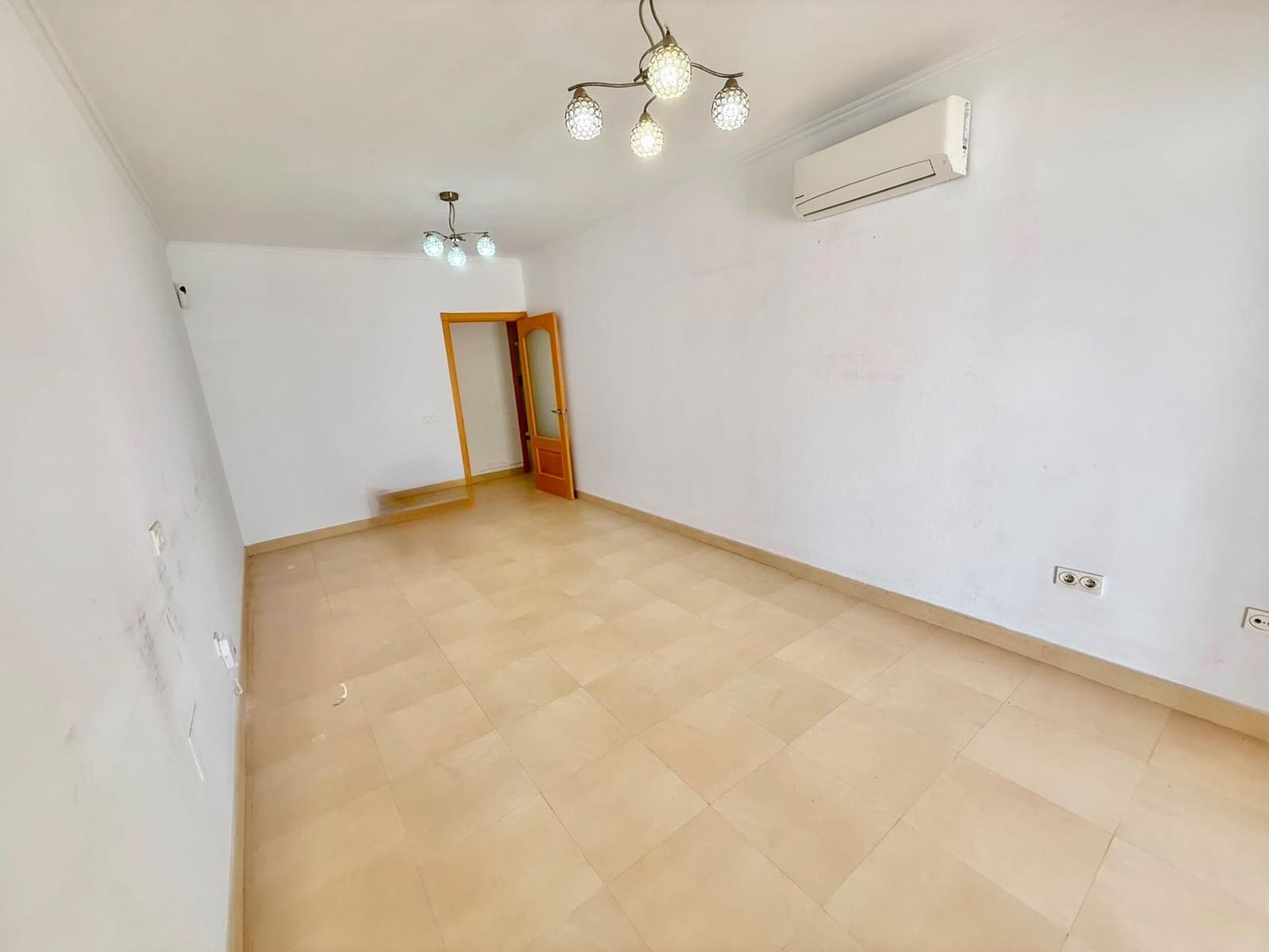 Piso de 3 habitaciones en Caleta de Vélez en venta con piscina garaje - 359.000 € (Ref: 9965234)