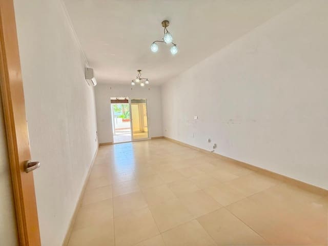 Piso de 3 habitaciones en Caleta de Vélez, Vélez-Málaga en venta con piscina garaje - 359.000 € (Ref: 9965234)