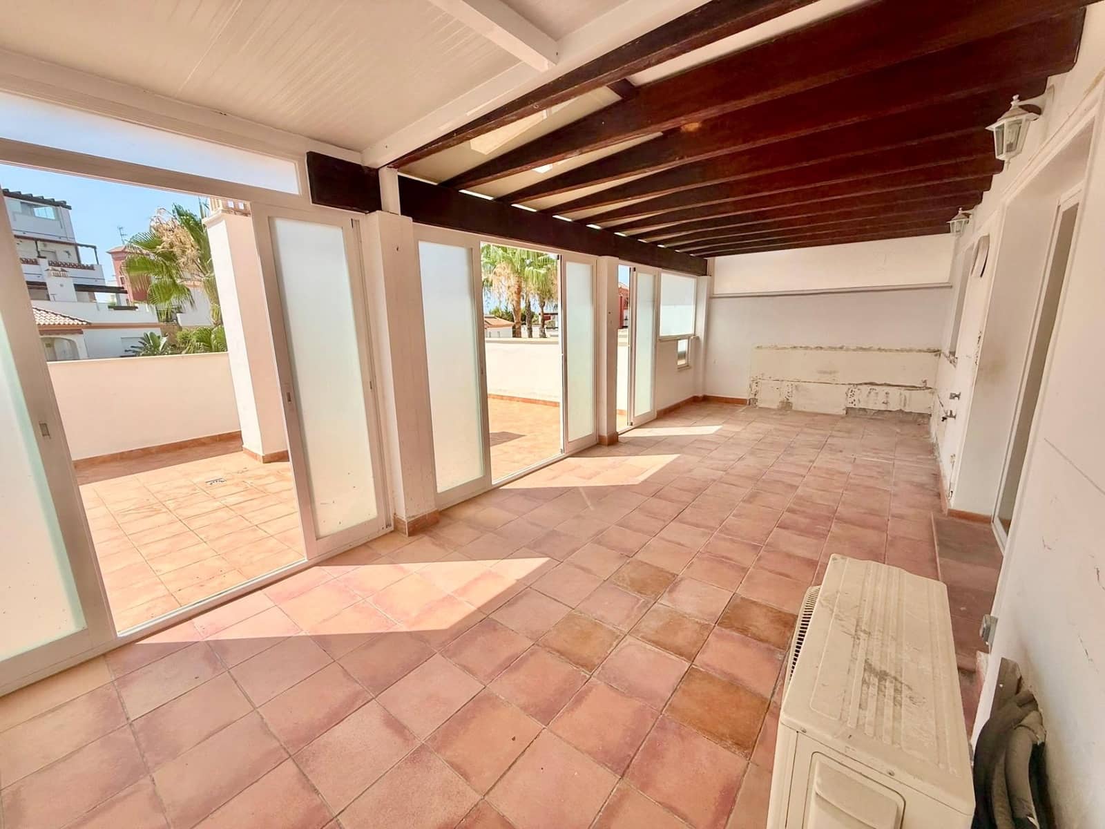 Piso de 3 habitaciones en Caleta de Vélez en venta con piscina garaje - 359.000 € (Ref: 9965234)
