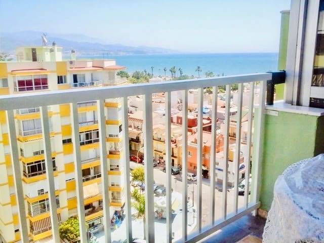 2 chambre Appartement à vendre à Torre del Mar, Vélez-Málaga avec piscine - 260 000 € (Ref: 9965235)