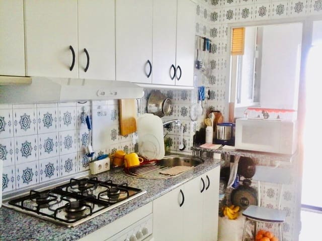 2 chambre Appartement à vendre à Torre del Mar, Vélez-Málaga avec piscine - 260 000 € (Ref: 9965235)