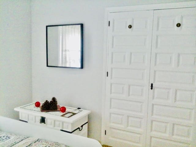 2 chambre Appartement à vendre à Torre del Mar, Vélez-Málaga avec piscine - 260 000 € (Ref: 9965235)