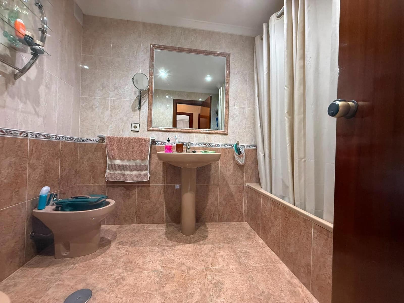 4 bedroom Flat for sale in Velez-Malaga - € 299,000 (Ref: 9966600)