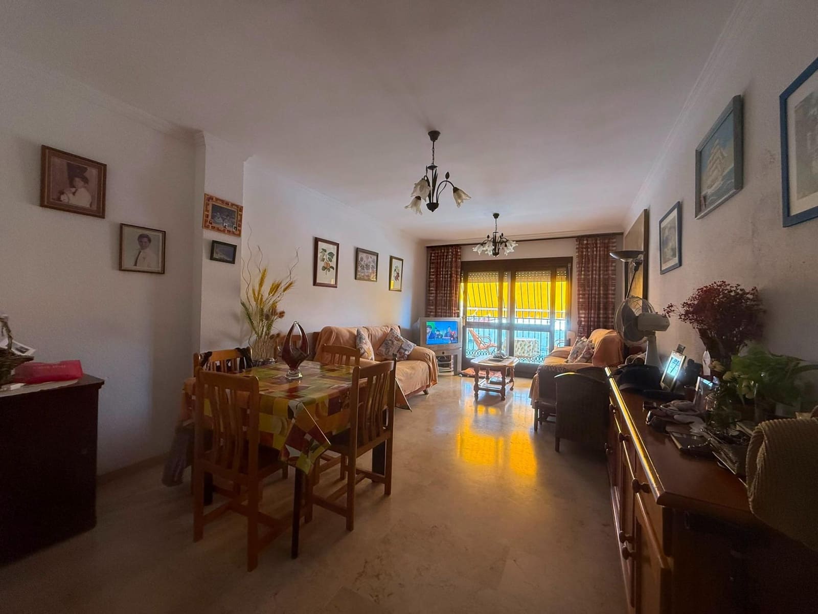4 bedroom Flat for sale in Velez-Malaga - € 299,000 (Ref: 9966600)