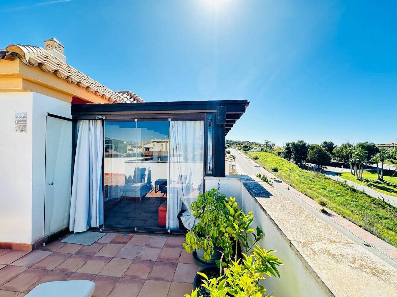 2 slaapkamer Penthouse te koop in Caleta de Velez met zwembad garage - € 435.000 (Ref: 9977276)
