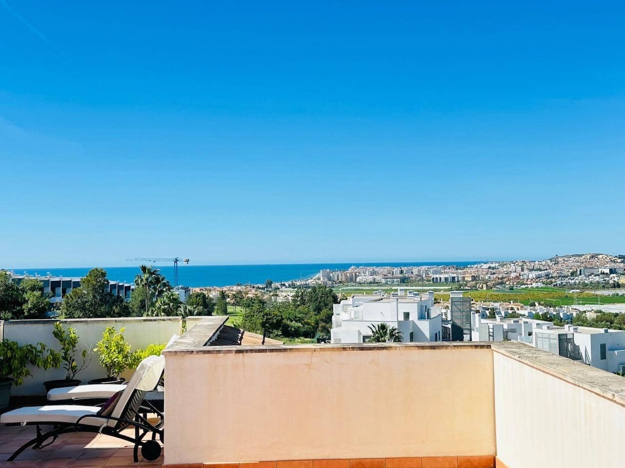2 slaapkamer Penthouse te koop in Caleta de Velez met zwembad garage - € 435.000 (Ref: 9977276)