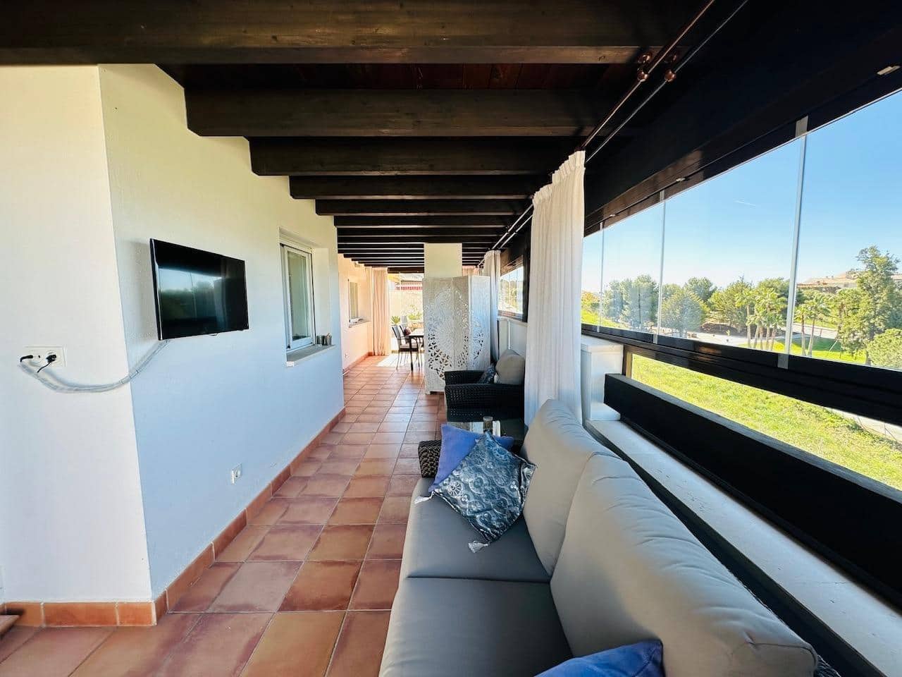 2 slaapkamer Penthouse te koop in Caleta de Velez met zwembad garage - € 435.000 (Ref: 9977276)