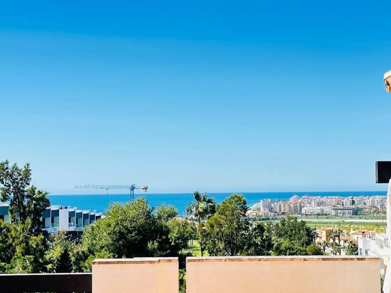 2 slaapkamer Penthouse te koop in Caleta de Velez met zwembad garage - € 435.000 (Ref: 9977276)