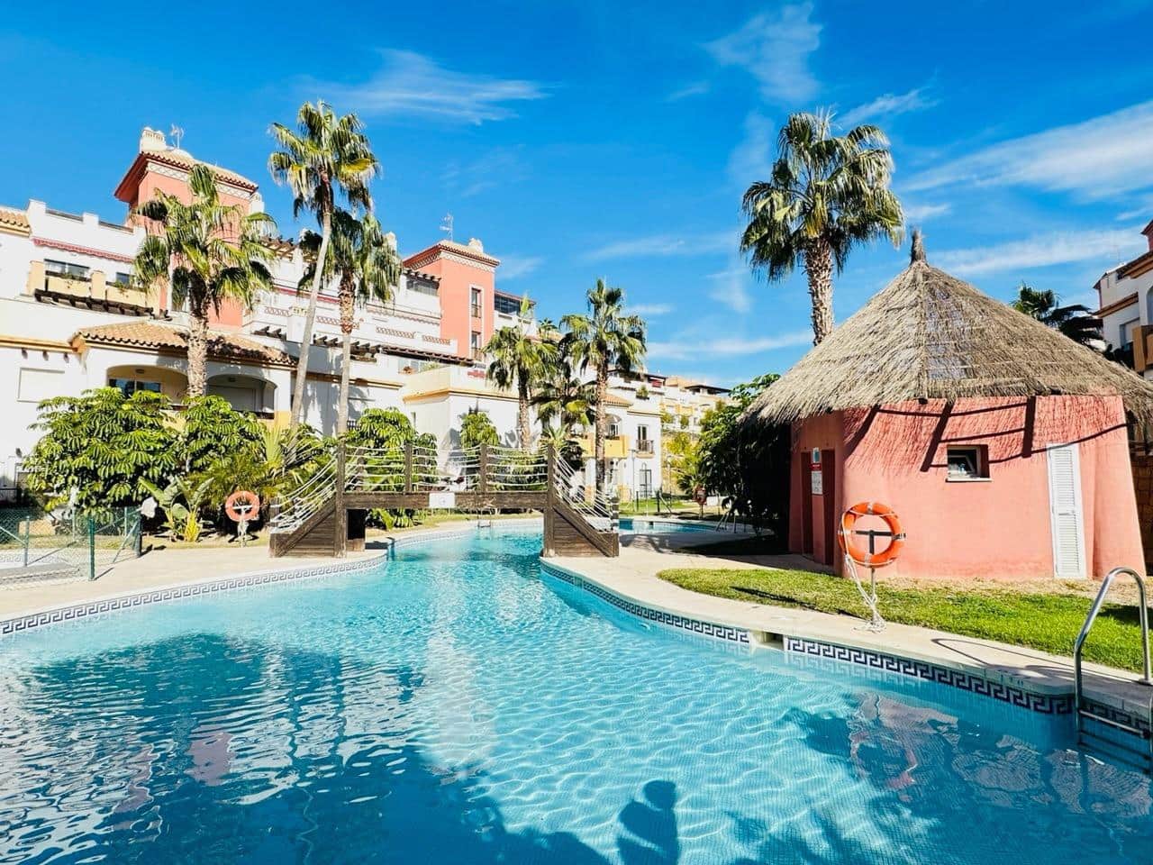2 slaapkamer Penthouse te koop in Caleta de Velez met zwembad garage - € 435.000 (Ref: 9977276)
