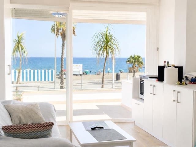 2 soveværelse Rækkehus til salg i Torre del Mar, Vélez-Málaga - € 399.900 (Ref: 9986826)